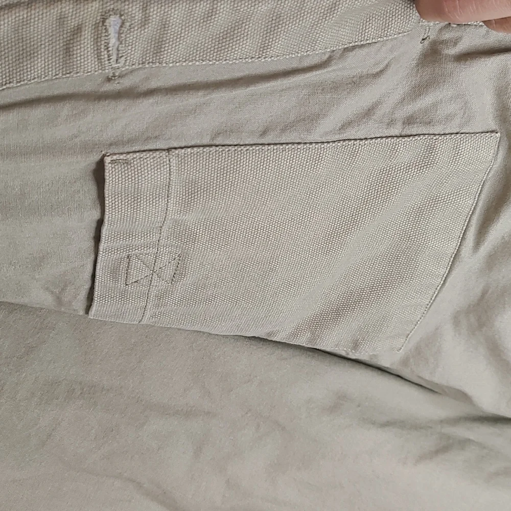 Cabelas khaki field vest size XL - Picture 7 of 12